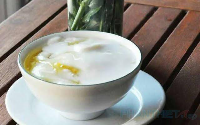 Tàu Hủ Đá Cô Năm Sài Gòn Phan Thiết – Đủ loại đồ ăn vặt